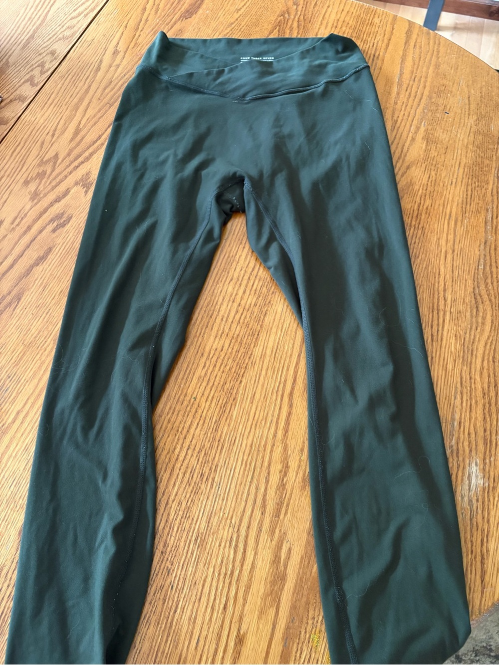 437 Dark Green Leggings, Size L